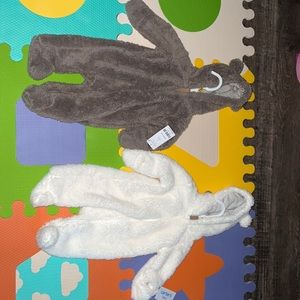 Newborn pajama’s